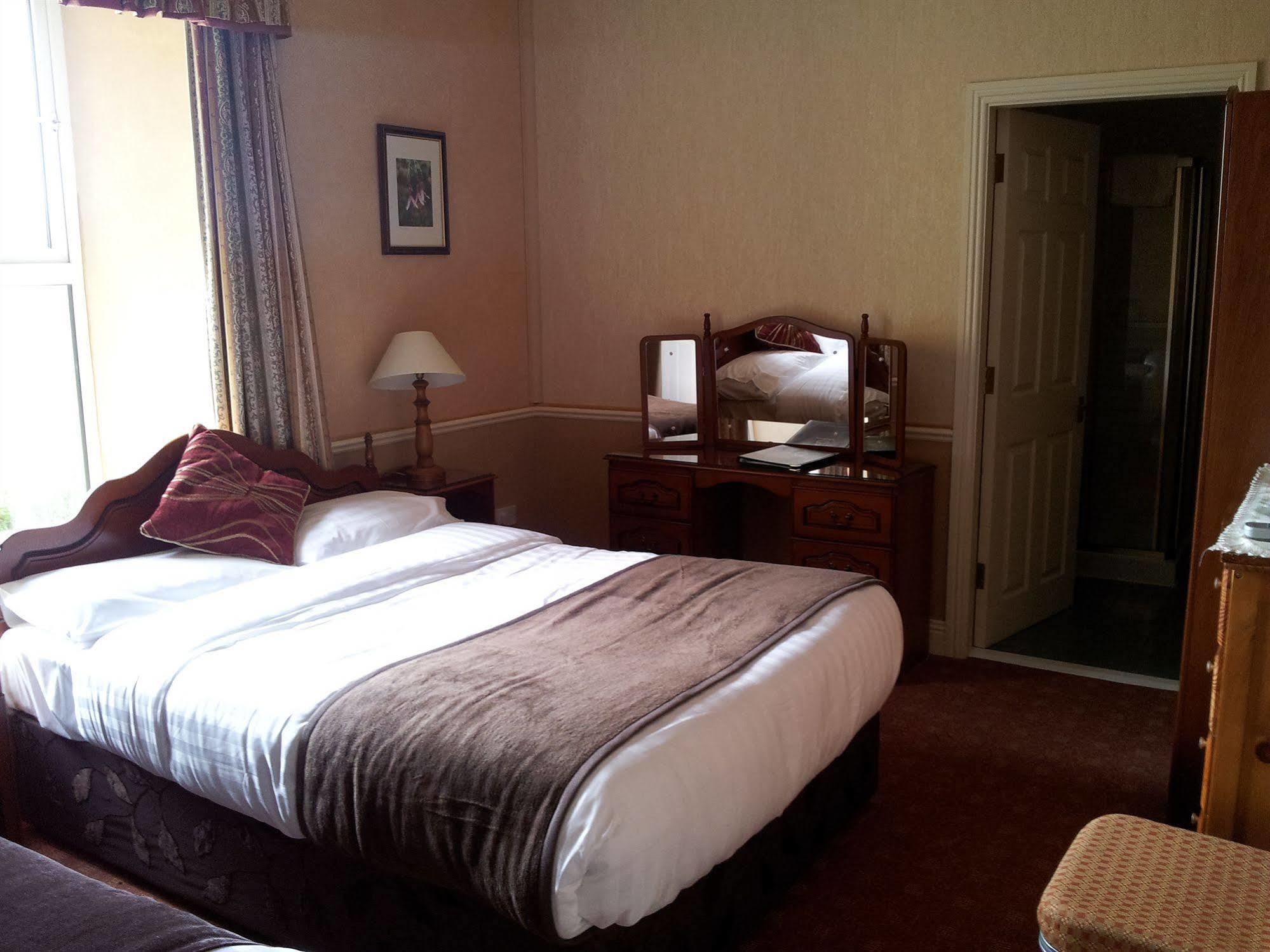 Royal Spa Hotel Lisdoonvarna Eksteriør billede